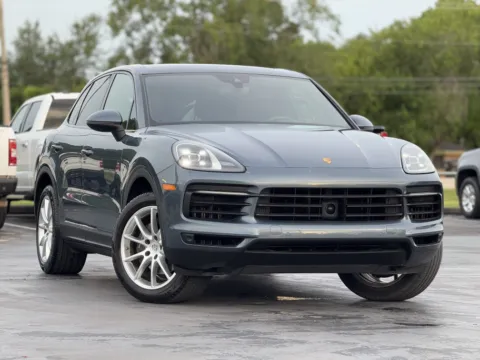 Photos of 2019 Porsche Cayenne for sale in Alvin, TX at Auto Boutique Texas