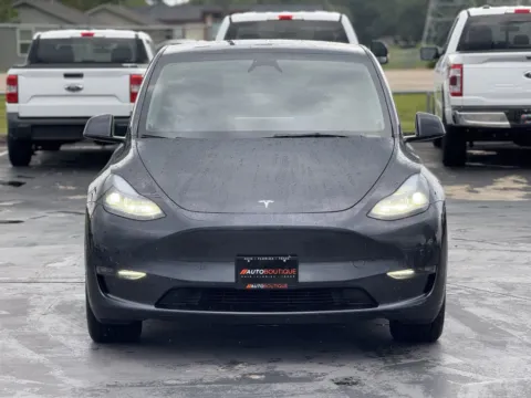 Another view of 2025 Tesla Model Y Long Range for sale in Alvin, TX at Auto Boutique Texas