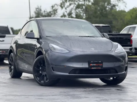 Photos of 2025 Tesla Model Y Long Range for sale in Alvin, TX at Auto Boutique Texas