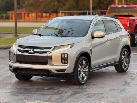 More photos of 2022 Mitsubishi Outlander Sport SE at Auto Boutique Texas, TX