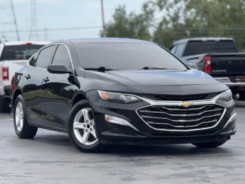 Photos of 2023 Chevrolet Malibu LS for sale in Alvin, TX at Auto Boutique Texas