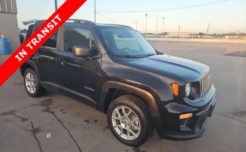 More photos of 2022 Jeep Renegade Latitude at Auto Boutique Texas, TX