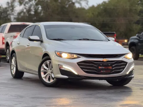 Photos of 2021 Chevrolet Malibu LT for sale in Alvin, TX at Auto Boutique Texas