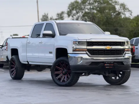 Photos of 2018 Chevrolet Silverado 1500 LT for sale in Alvin, TX at Auto Boutique Texas