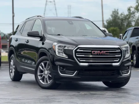 Photos of 2023 GMC Terrain SLT for sale in Alvin, TX at Auto Boutique Texas