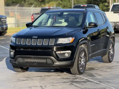 Another view of 2019 Jeep Compass Latitude w Sun Wheel Pkg for sale in Alvin, TX at Auto Boutique Texas