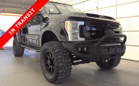 Another view of 2017 Ford Super Duty F-250 SRW Lariat for sale in Alvin, TX at Auto Boutique Texas