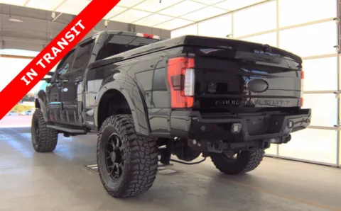 More photos of 2017 Ford Super Duty F-250 SRW Lariat at Auto Boutique Texas, TX