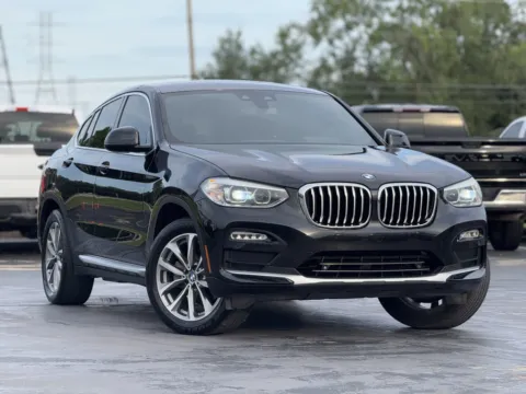 Photos of 2019 BMW X4 xDrive30i for sale in Alvin, TX at Auto Boutique Texas