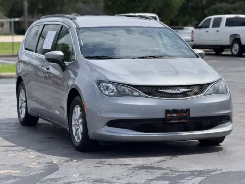 Photos of 2021 Chrysler Voyager LXI for sale in Alvin, TX at Auto Boutique Texas