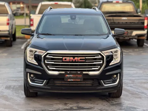 Another view of 2023 GMC Terrain SLT for sale in Alvin, TX at Auto Boutique Texas