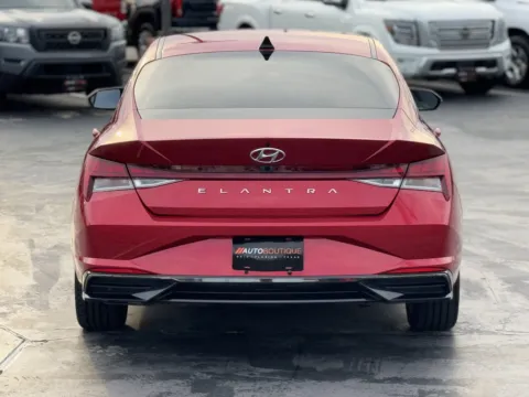 More photos of 2021 Hyundai Elantra SEL at Auto Boutique Texas, TX
