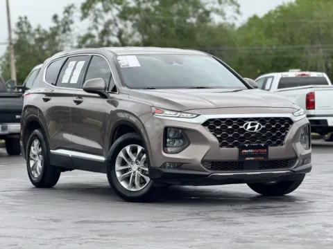 Photos of 2020 Hyundai Santa Fe SEL for sale in Alvin, TX at Auto Boutique Texas