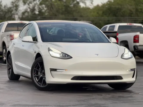 Photos of 2020 Tesla Model 3 Long Range for sale in Alvin, TX at Auto Boutique Texas