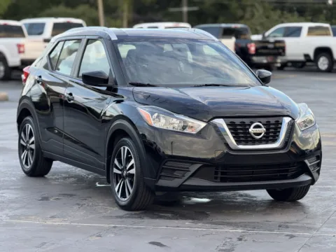 Photos of 2018 Nissan Kicks SV for sale in Alvin, TX at Auto Boutique Texas