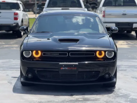 Another view of 2019 Dodge Challenger R T for sale in Alvin, TX at Auto Boutique Texas