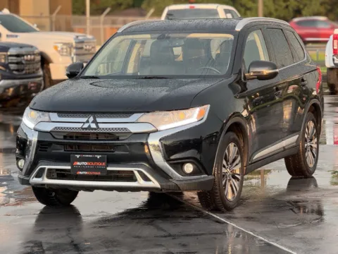 Another view of 2019 Mitsubishi Outlander SEL for sale in Alvin, TX at Auto Boutique Texas