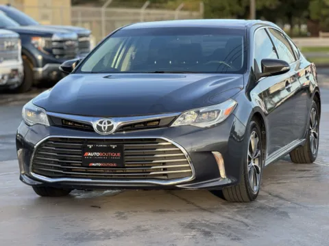 Another view of 2016 Toyota Avalon XLE for sale in Alvin, TX at Auto Boutique Texas