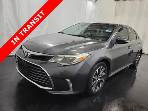 Gray 2016 Toyota Avalon XLE for sale in Alvin, TX
