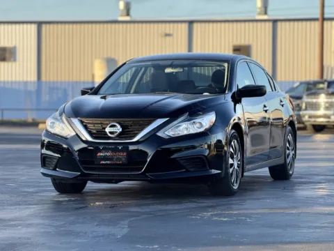 Another view of 2018 Nissan Altima 2.5 S for sale in Alvin, TX at Auto Boutique Texas