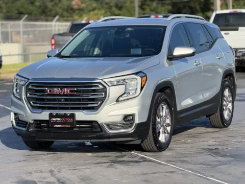 Another view of 2022 GMC Terrain SLT for sale in Alvin, TX at Auto Boutique Texas