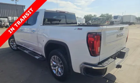 More photos of 2022 GMC Sierra 1500 Limited SLT at Auto Boutique Texas, TX