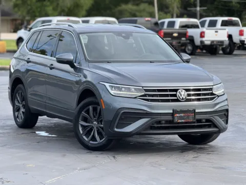 Photos of 2022 Volkswagen Tiguan SE for sale in Alvin, TX at Auto Boutique Texas