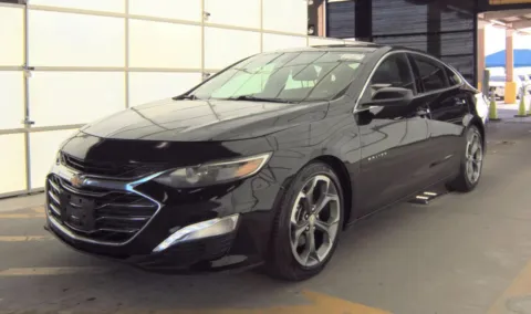 Black 2021 Chevrolet Malibu LT for sale in Alvin, TX