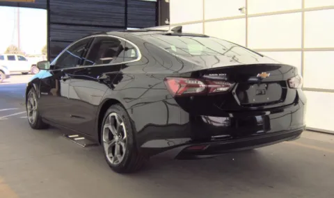 More photos of 2021 Chevrolet Malibu LT at Auto Boutique Texas, TX