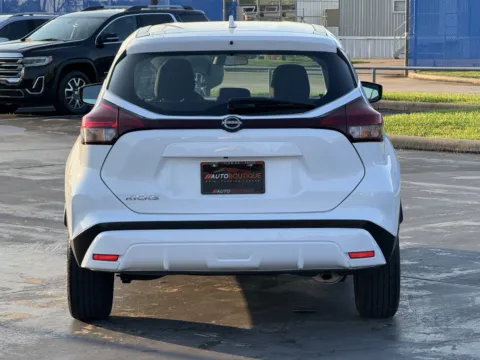 More photos of 2023 Nissan Kicks S at Auto Boutique Texas, TX