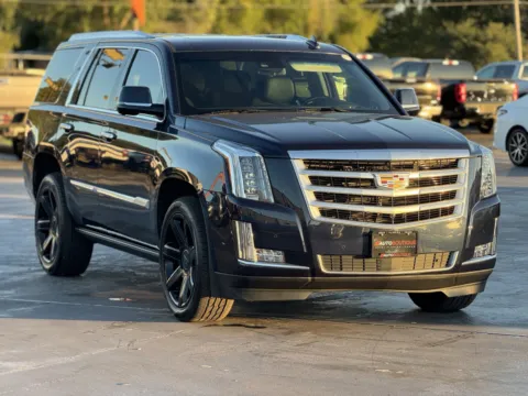 Photos of 2017 Cadillac Escalade Premium Luxury for sale in Alvin, TX at Auto Boutique Texas