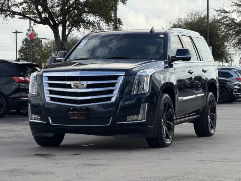 Another view of 2017 Cadillac Escalade Premium Luxury for sale in Alvin, TX at Auto Boutique Texas