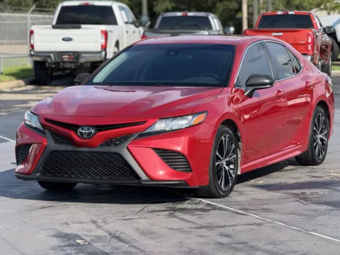 Another view of 2019 Toyota Camry SE for sale in Alvin, TX at Auto Boutique Texas
