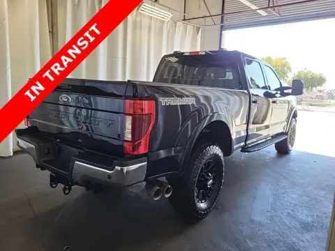 More photos of 2022 Ford Super Duty F-250 SRW LARIAT at Auto Boutique Texas, TX