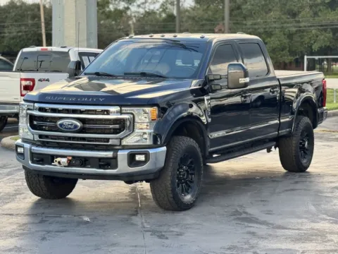 More photos of 2022 Ford Super Duty F-250 SRW LARIAT at Auto Boutique Texas, TX