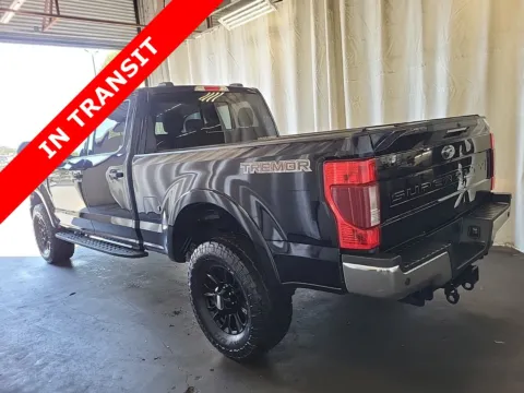 Another view of 2022 Ford Super Duty F-250 SRW LARIAT for sale in Alvin, TX at Auto Boutique Texas