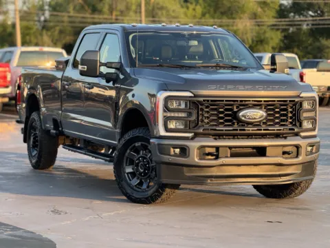 Photos of 2023 Ford Super Duty F-350 SRW LARIAT for sale in Alvin, TX at Auto Boutique Texas