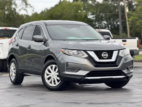 Photos of 2020 Nissan Rogue S for sale in Alvin, TX at Auto Boutique Texas