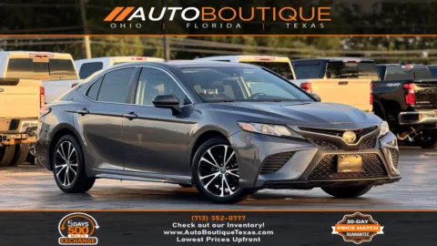 Gray 2019 Toyota Camry SE for sale in Alvin, TX