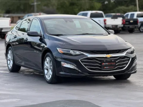 Photos of 2023 Chevrolet Malibu LT for sale in Alvin, TX at Auto Boutique Texas