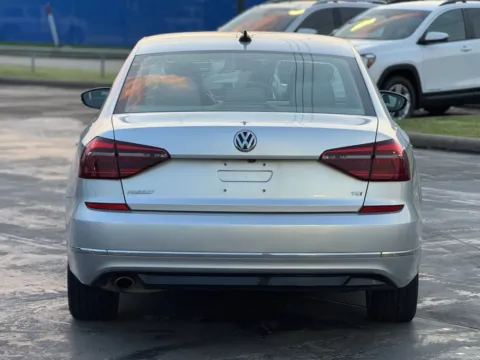 More photos of 2018 Volkswagen Passat R-Line at Auto Boutique Texas, TX