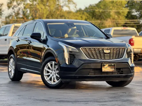 Photos of 2022 Cadillac XT4 FWD Luxury for sale in Alvin, TX at Auto Boutique Texas