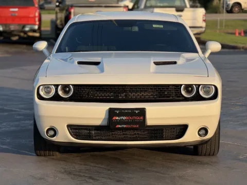 More photos of 2017 Dodge Challenger SXT at Auto Boutique Texas, TX