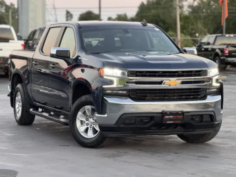 Photos of 2019 Chevrolet Silverado 1500 LT for sale in Alvin, TX at Auto Boutique Texas