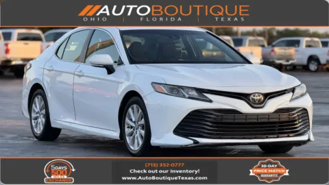 White 2018 Toyota Camry LE for sale in Alvin, TX
