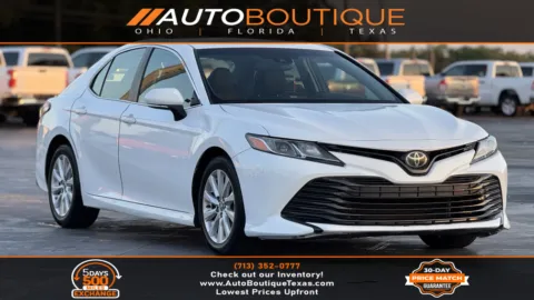 White 2018 Toyota Camry LE for sale in Alvin, TX