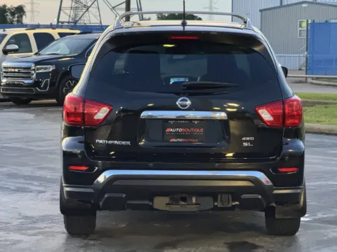 More photos of 2017 Nissan Pathfinder SL at Auto Boutique Texas, TX