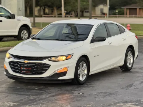 More photos of 2020 Chevrolet Malibu LS at Auto Boutique Texas, TX