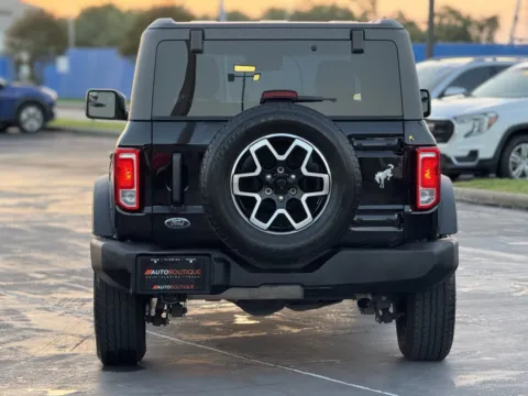 More photos of 2022 Ford Bronco at Auto Boutique Texas, TX