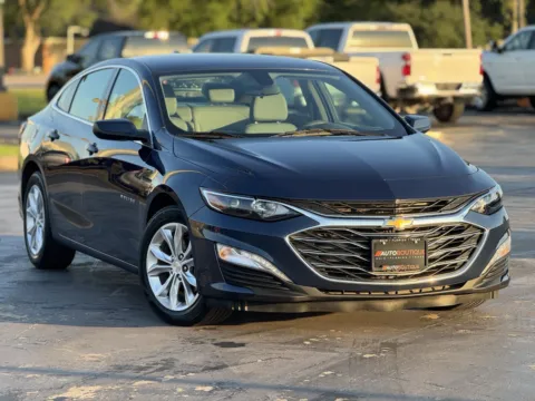 Photos of 2021 Chevrolet Malibu LT for sale in Alvin, TX at Auto Boutique Texas